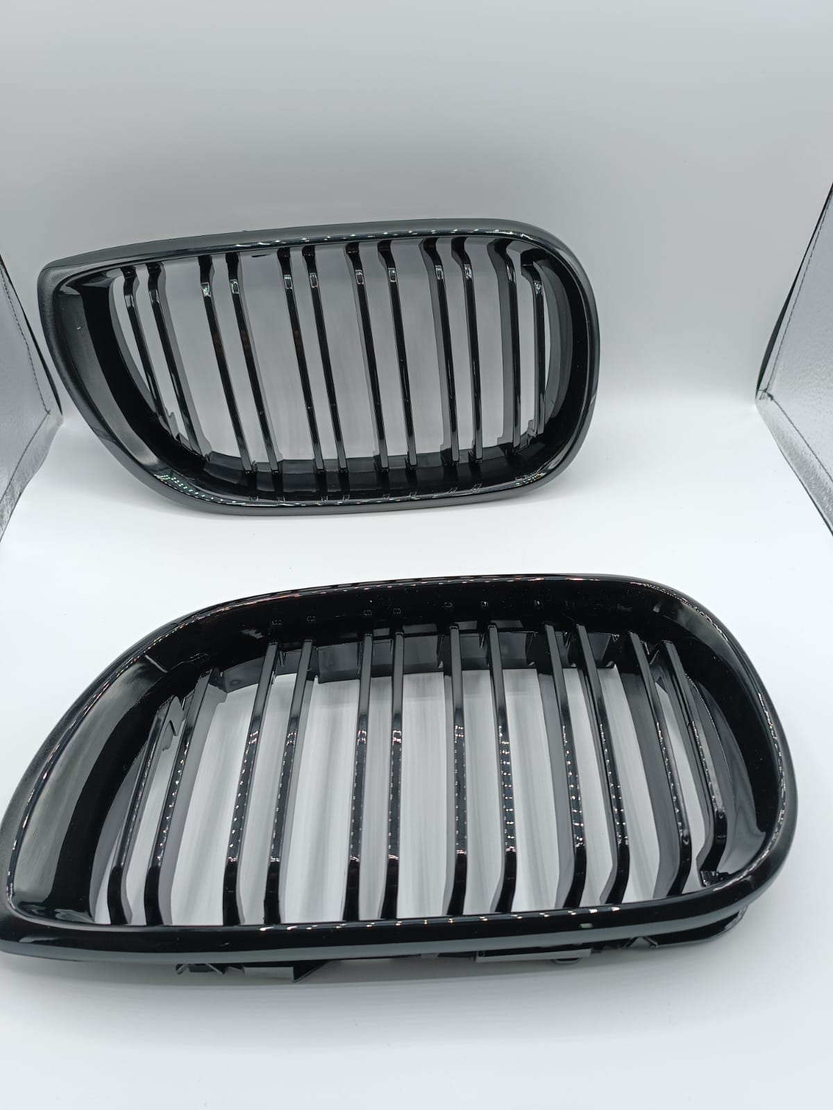 BMW 3 er E46 Nieren Kühlergrill Schwarz glänzend